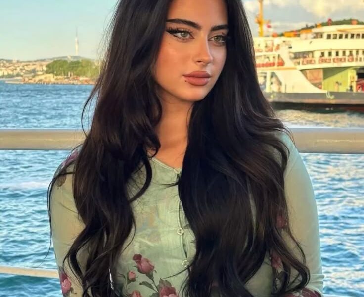 Jawahir-Arab escort woman