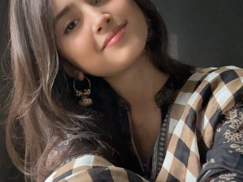 Aaradhya - Young Chick Sexy Figure