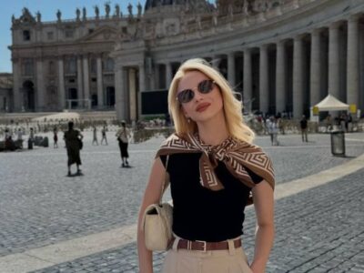 Muzna:Flexible escort girl