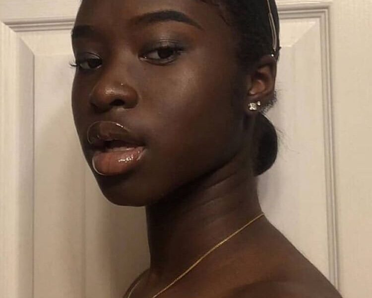 Amina Diop +971523325461