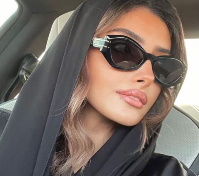 Maliha - Arabic escort woman