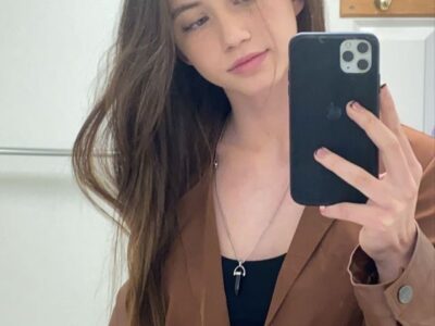 Emily Hart+971554629810