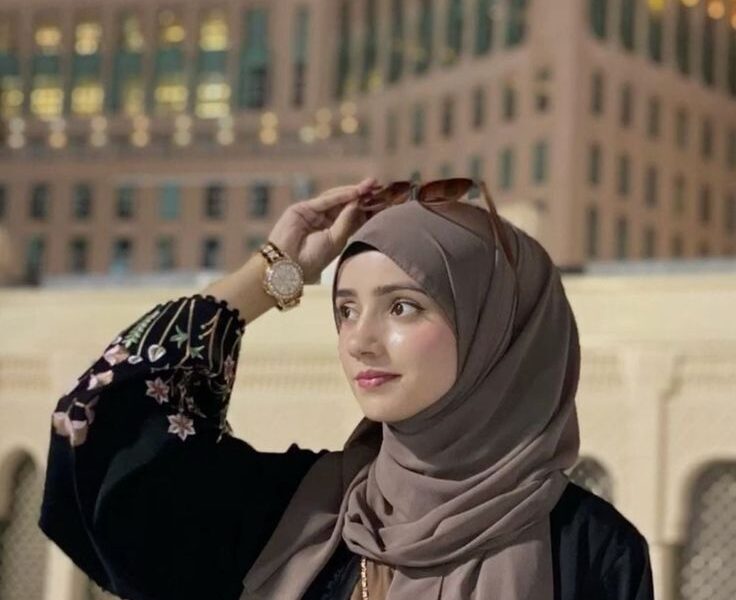 Tala : just landed escort girl